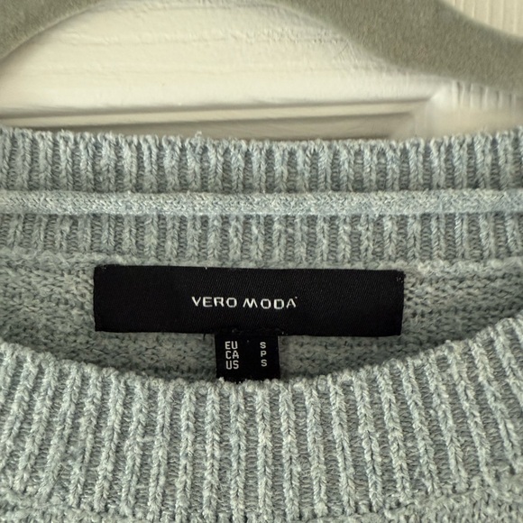 Vero Moda Light Gray Knit Pullover - Picture 2 of 3